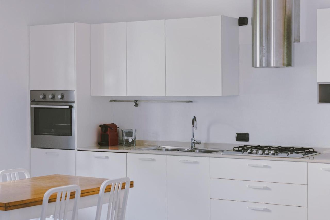 Casa Lobe - Charming Apartment In Village Centre La Morra Exterior photo