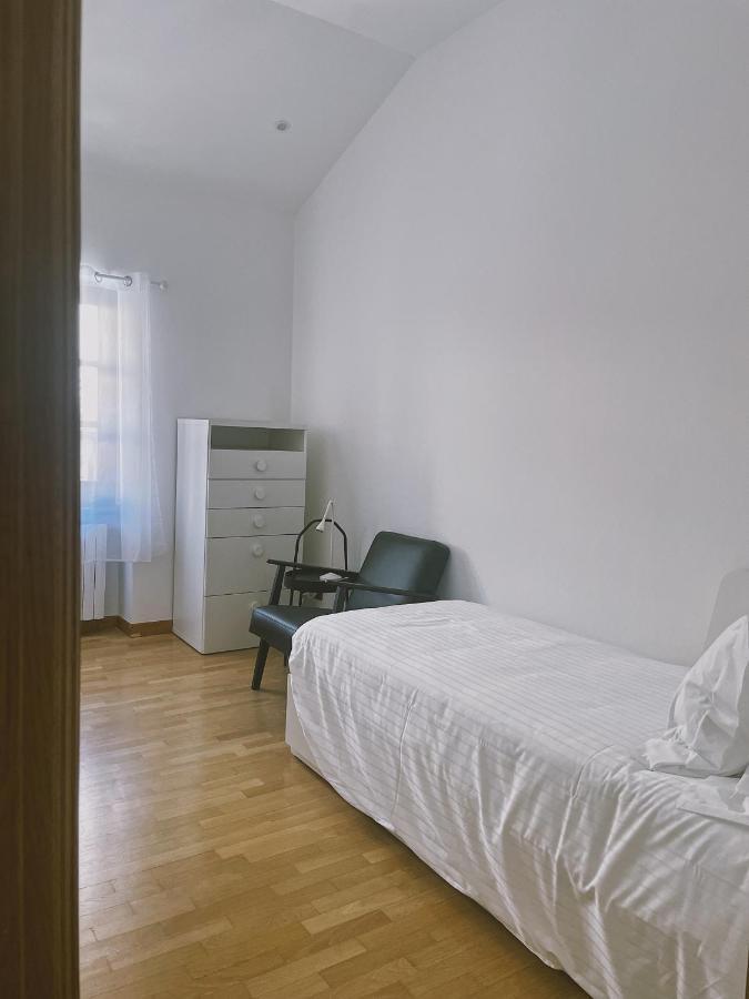 Casa Lobe - Charming Apartment In Village Centre La Morra Exterior photo