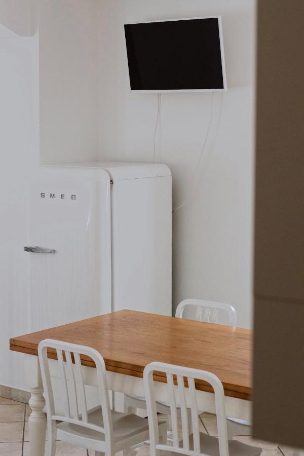Casa Lobe - Charming Apartment In Village Centre La Morra Exterior photo
